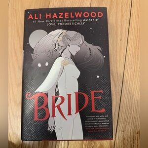 Ali Hazelwood - Bride